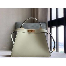펜디 23FW 피카부 아이씨유 백 33x25x13cm